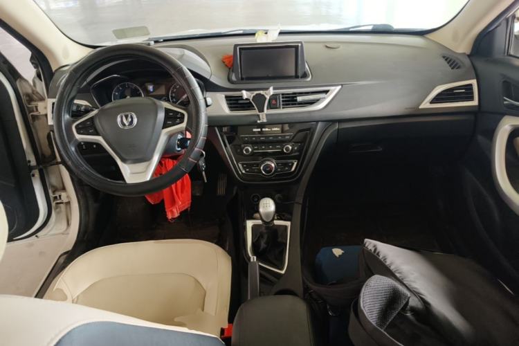 Used CHANGAN Alsvin V7 2016 1.6L Manual Enjoyment Model China V Standard Center Console