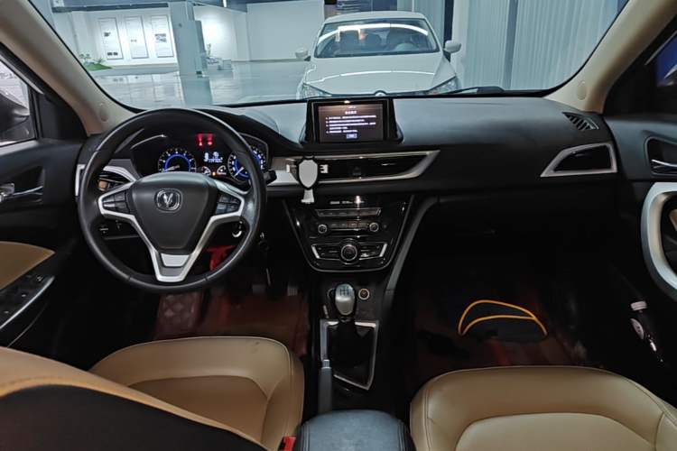 Used CHANGAN Alsvin V7 2016 1.6L Manual Enjoyment Model China V Standard Center Console