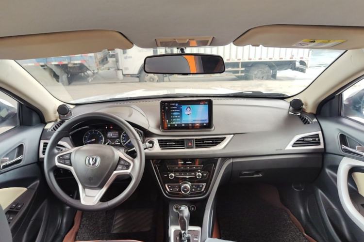 Used CHANGAN Alsvin V7 2016 1.6L Automatic Joyful Model China V Standard Center Console