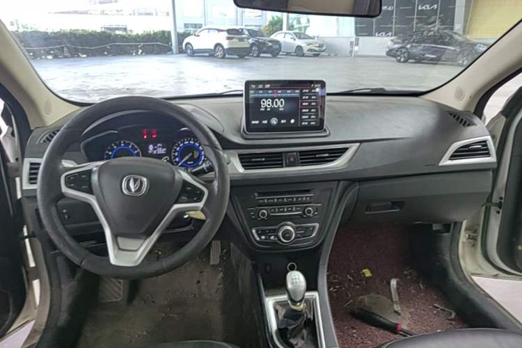 Used CHANGAN Alsvin V7 2016 1.6L Manual LeShang Model China V Standard Center Console