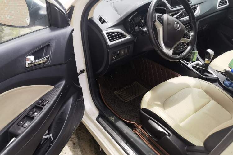 Used CHANGAN Alsvin V7 2016 1.6L Manual Fun Edition China V Standard Driver Seat