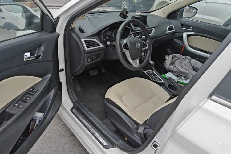 Used CHANGAN Alsvin V7 2016 1.6L Automatic Enjoyment Model China V Standard Driver Seat
