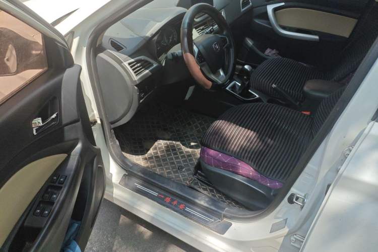 Used CHANGAN Alsvin V7 2016 1.6L Manual LeShang Model China IV Standard Driver Seat
