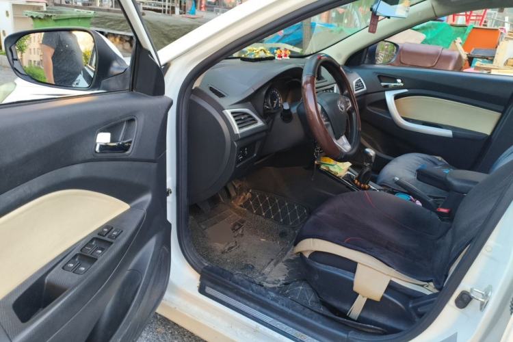 Used CHANGAN Alsvin V7 2016 1.6L Manual LeShang Model China V Standard Driver Seat