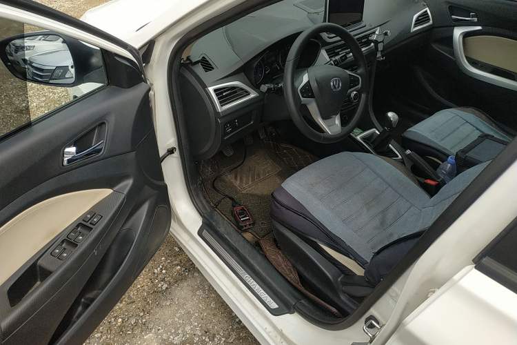 Used CHANGAN Alsvin V7 2016 1.6L Manual LeShang Model China V Standard Driver Seat