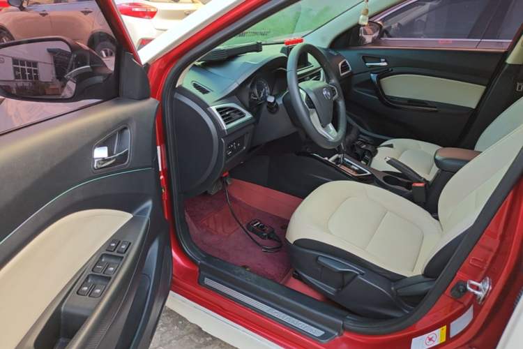 Used CHANGAN Alsvin V7 2016 1.6L Automatic Fun Model China V Standard Driver Seat