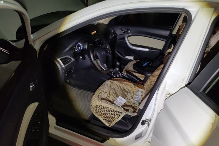 Used CHANGAN Alsvin V7 2016 1.6L Manual LeShang Model China V Standard Driver Seat