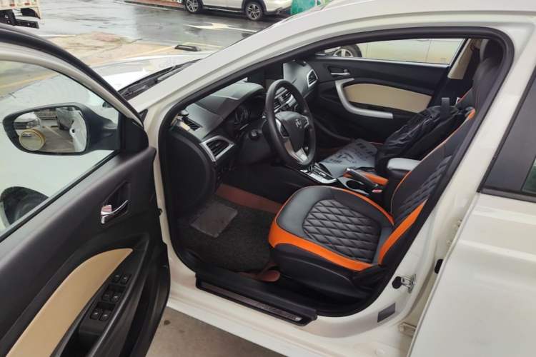 Used CHANGAN Alsvin V7 2016 1.6L Automatic Joyful Model China V Standard Driver Seat