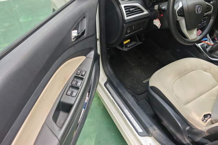 Used CHANGAN Alsvin V7 2016 1.6L Manual LeShang Model China V Standard Driver Seat