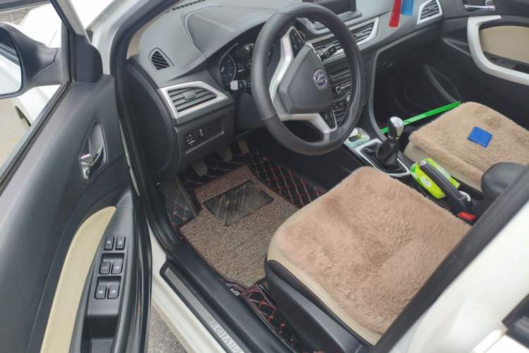 Used CHANGAN Alsvin V7 2016 1.6L Manual LeShang Model China IV Standard Driver Seat