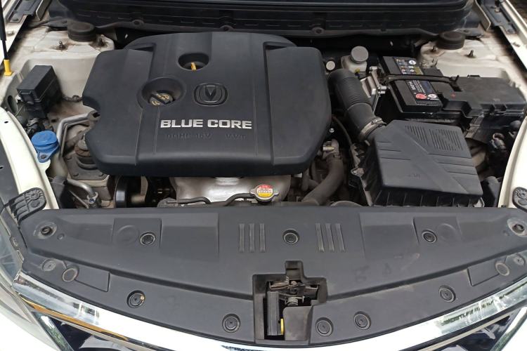 Used CHANGAN Alsvin V7 2016 1.6L Automatic Fun Model China IV Standard Engine Bay