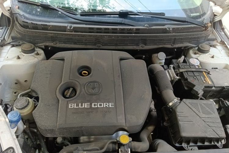 Used CHANGAN Alsvin V7 2016 1.6L Manual Enjoyment Model China IV Standard Engine Bay