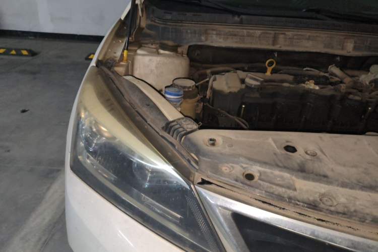 Used CHANGAN Alsvin V7 2016 1.6L Manual LeShang Model China IV Standard Engine Bay Right