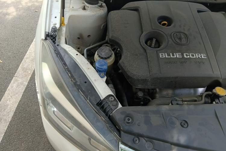 Used CHANGAN Alsvin V7 2016 1.6L Manual Enjoyment Model China IV Standard Engine Bay Right