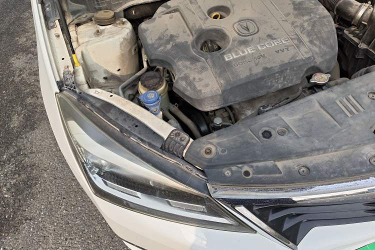 Used CHANGAN Alsvin V7 2016 1.6L Manual Enjoyment Model China IV Standard Engine Bay Right