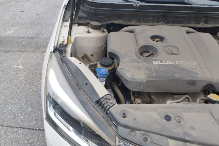 Used CHANGAN Alsvin V7 2016 1.6L Manual LeShang Model China IV Standard Engine Bay Right