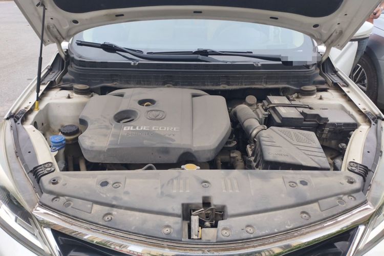 Used CHANGAN Alsvin V7 2016 1.6L Manual LeShang Model China IV Standard Engine Bay