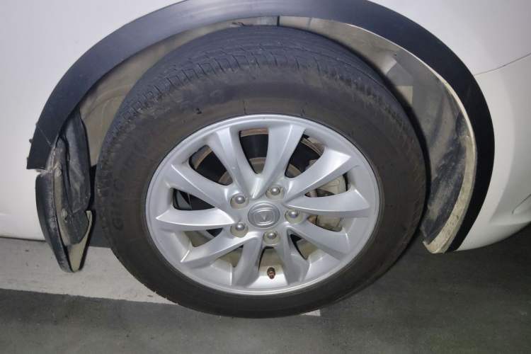 Used CHANGAN Alsvin V7 2016 1.6L Manual LeShang Model China IV Standard Exterior 1