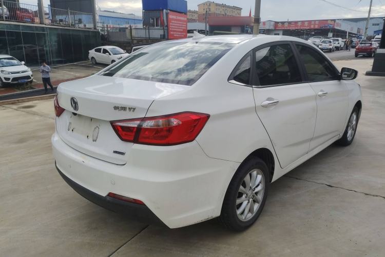 Used CHANGAN Alsvin V7 2016 1.6L Manual Enjoyment Model China V Standard Exterior 3