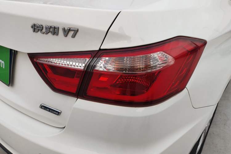 Used CHANGAN Alsvin V7 2016 1.6L Manual LeShang Model China V Standard Exterior 3