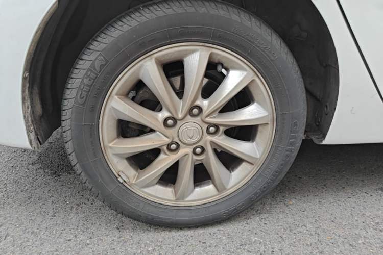 Used CHANGAN Alsvin V7 2016 1.6L Automatic Enjoyment Model China V Standard Exterior 5