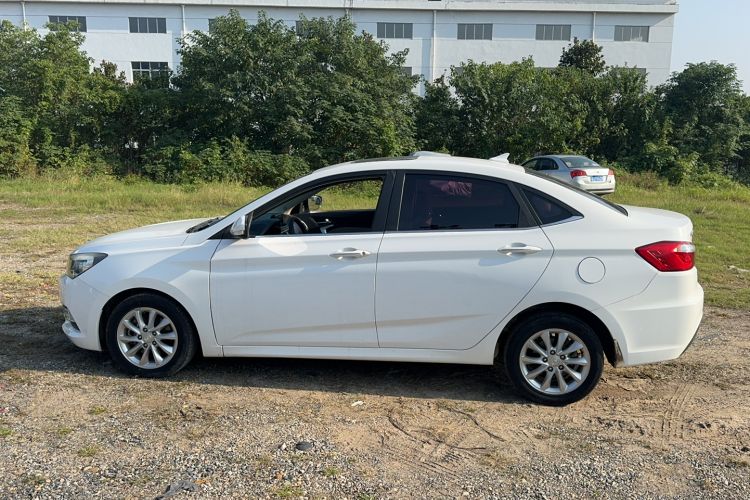 Used CHANGAN Alsvin V7 2016 1.6L Manual Enjoyment Model China V Standard Exterior 5