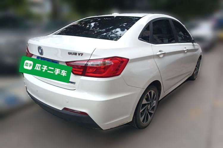 Used CHANGAN Alsvin V7 2016 1.6L Automatic Fun Model China IV Standard Exterior 5