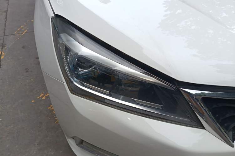 Used CHANGAN Alsvin V7 2016 1.6L Automatic Fun Model China IV Standard Exterior 6
