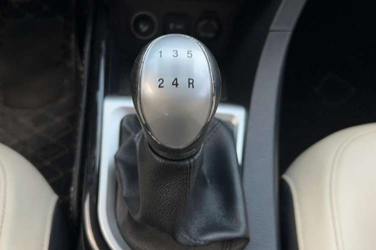 Used CHANGAN Alsvin V7 2016 1.6L Manual Enjoyment Model China V Standard Gear Lever