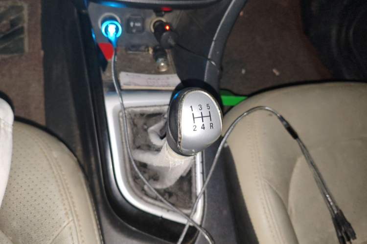 Used CHANGAN Alsvin V7 2016 1.6L Manual LeShang Model China IV Standard Gear Lever
