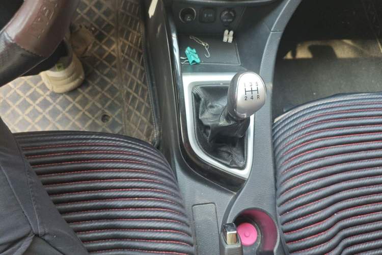 Used CHANGAN Alsvin V7 2016 1.6L Manual LeShang Model China IV Standard Gear Lever