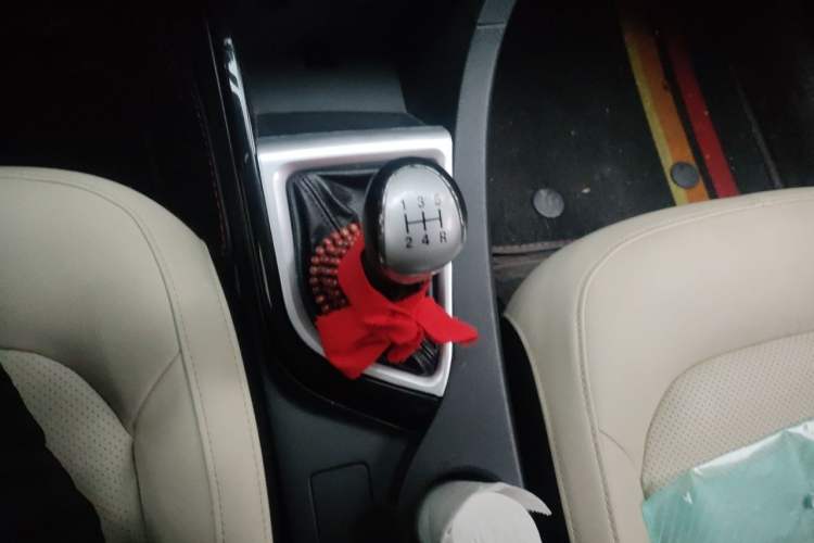 Used CHANGAN Alsvin V7 2016 1.6L Manual Enjoyment Model China V Standard Gear Lever