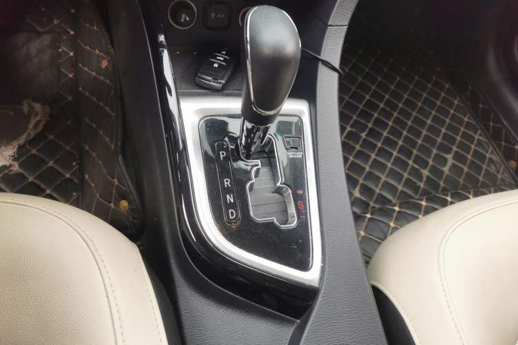 Used CHANGAN Alsvin V7 2016 1.6L Automatic Enjoyment Model China V Standard Gear Lever
