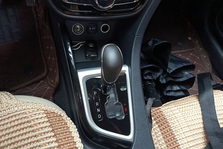 Used CHANGAN Alsvin V7 2016 1.6L Automatic Fun Model China IV Standard Gear Lever
