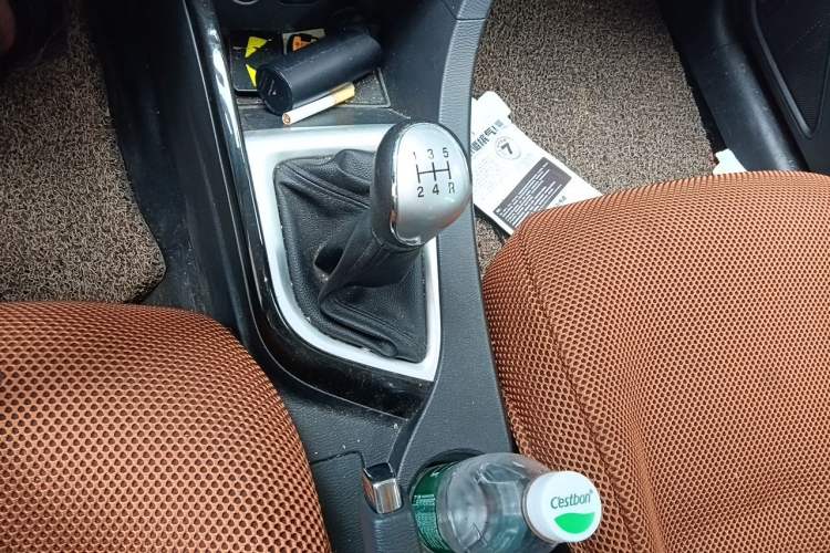 Used CHANGAN Alsvin V7 2016 1.6L Manual Enjoyment Model China IV Standard Gear Lever