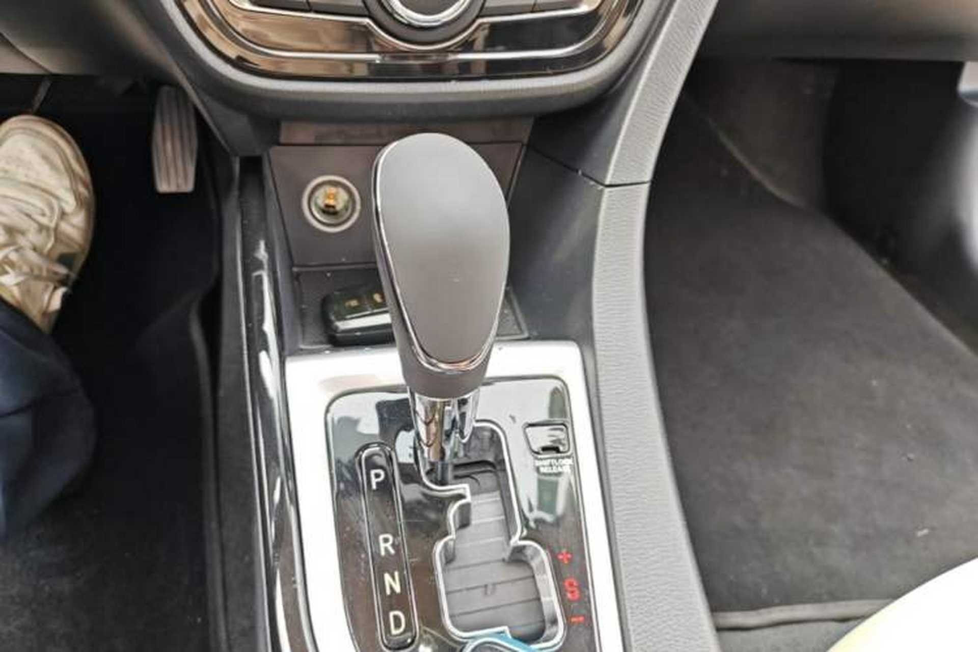 Used CHANGAN Alsvin V7 2016 1.6L Automatic Enjoyment Model China V Standard Gear Lever