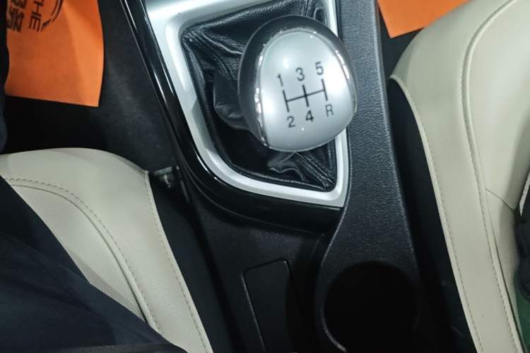Used CHANGAN Alsvin V7 2016 1.6L Manual Enjoyment Model China V Standard Gear Lever