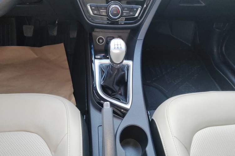 Used CHANGAN Alsvin V7 2016 1.6L Manual Enjoyment Model China V Standard Gear Lever