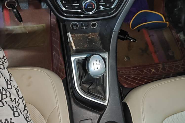 Used CHANGAN Alsvin V7 2016 1.6L Manual Enjoyment Model China V Standard Gear Lever