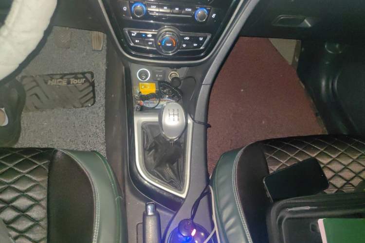 Used CHANGAN Alsvin V7 2016 1.6L Manual Enjoyment Model China V Standard Gear Lever