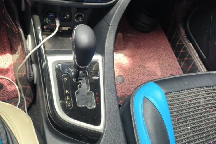 Used CHANGAN Alsvin V7 2016 1.6L Automatic Enjoyment Model China V Standard Gear Lever