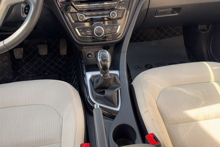 Used CHANGAN Alsvin V7 2016 1.0T Manual Jingchi Elite Model Gear Lever