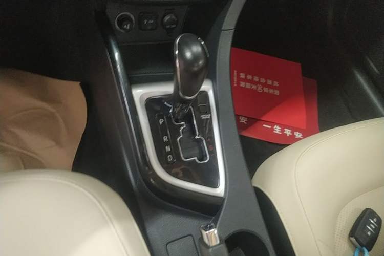 Used CHANGAN Alsvin V7 2016 1.6L Automatic Enjoyment Model China V Standard Gear Lever