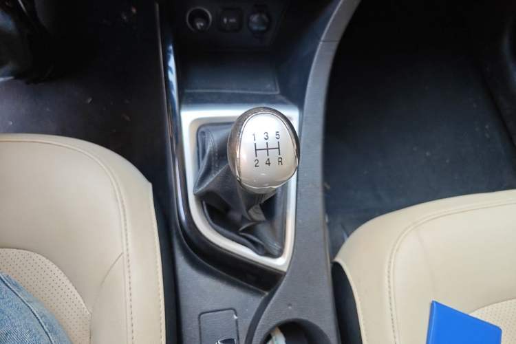 Used CHANGAN Alsvin V7 2016 1.6L Manual Enjoyment Model China V Standard Gear Lever