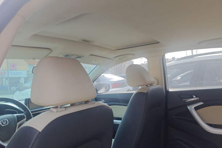 Used CHANGAN Alsvin V7 2016 1.6L Automatic Enjoyment Model China V Standard Headliner
