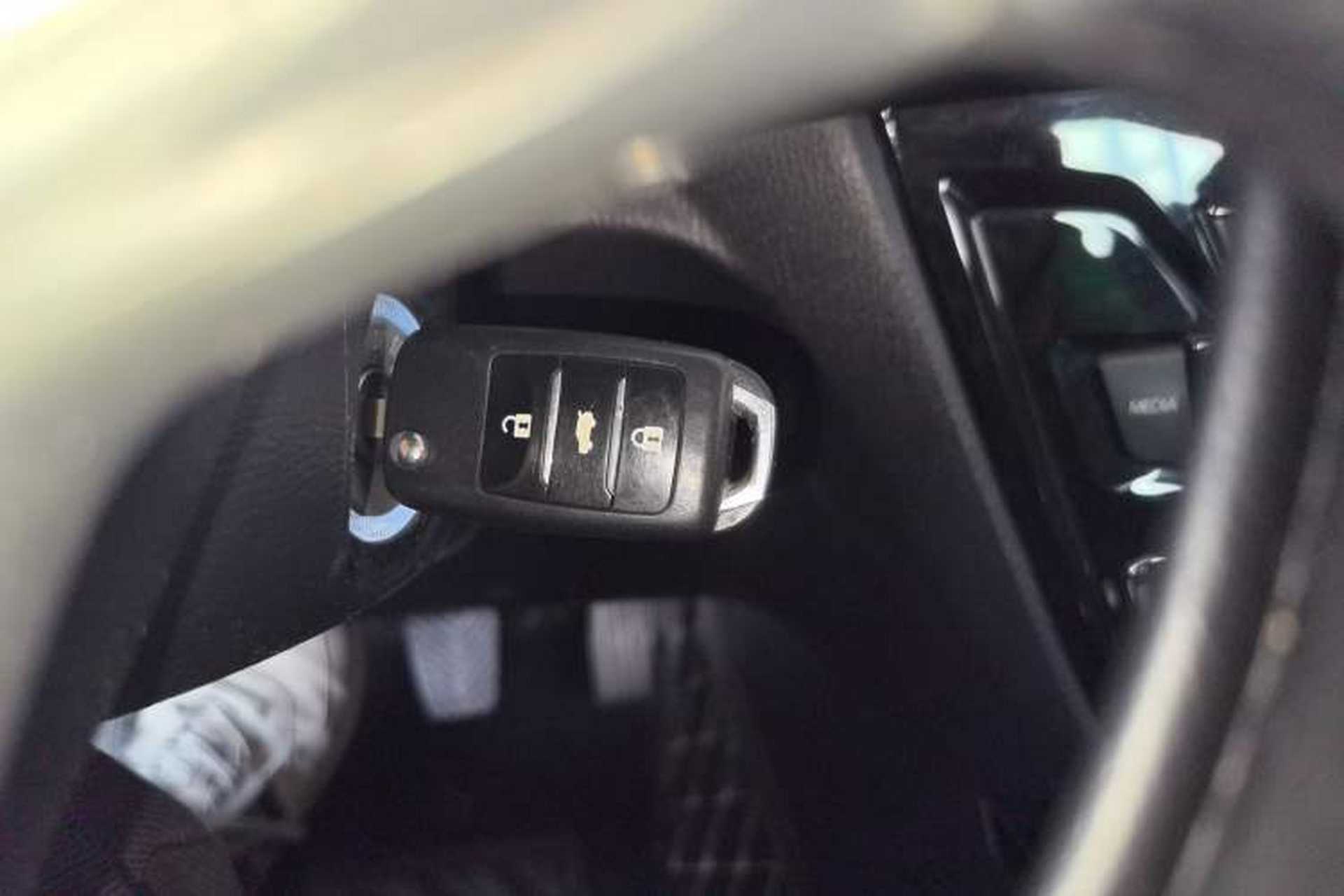 Used CHANGAN Alsvin V7 2016 1.6L Manual LeShang Model China V Standard Interior 1