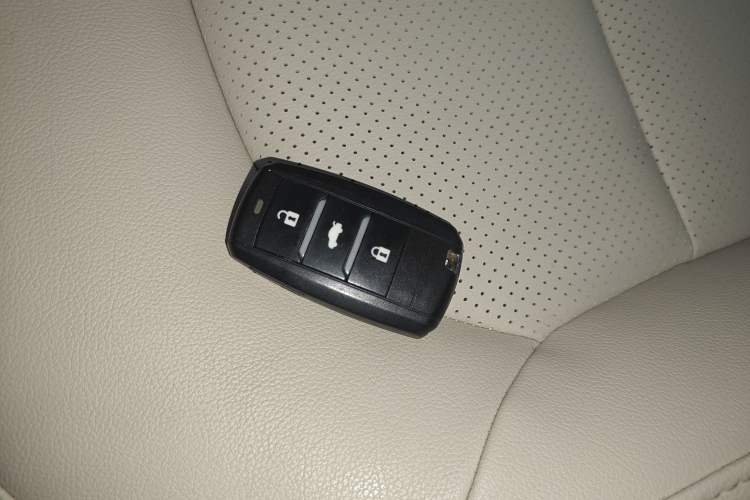 Used CHANGAN Alsvin V7 2016 1.6L Automatic Enjoyment Model China V Standard Interior 1