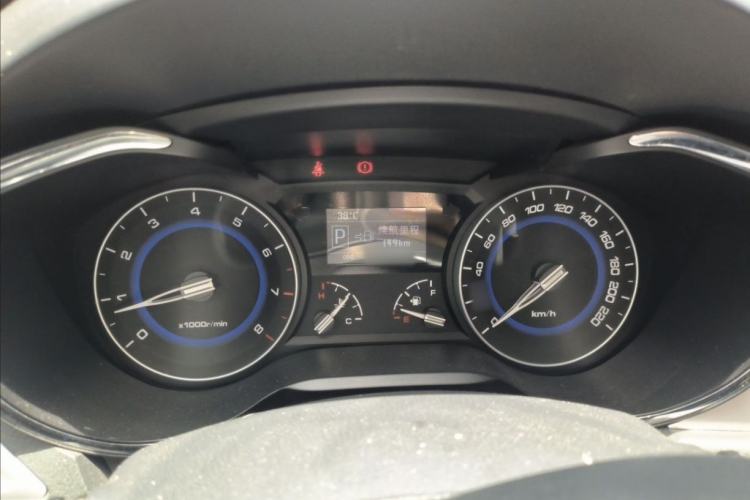 Used CHANGAN Alsvin V7 2016 1.6L Automatic Enjoyment Model China V Standard Interior 2