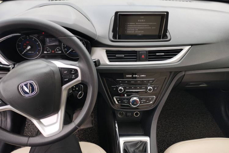 Used CHANGAN Alsvin V7 2016 1.6L Manual Enjoyment Model China V Standard Interior 3
