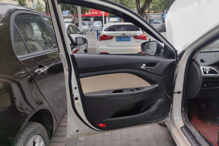 Used CHANGAN Alsvin V7 2016 1.0T Manual - Jingchi New Edition Left Front Door Interior